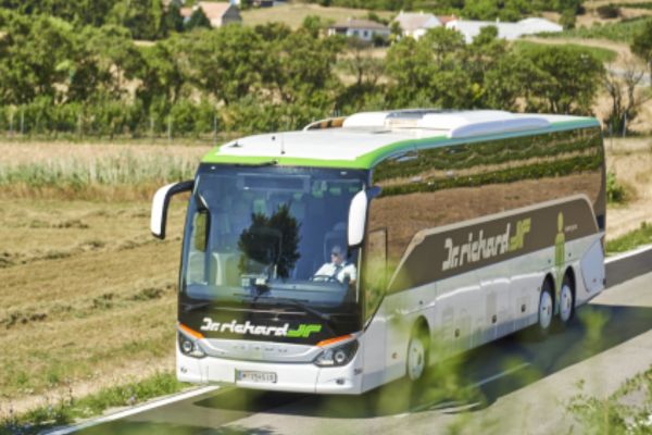 90 százalékkal csökkenti károsanyag-kibocsátását egy osztrák buszos cég