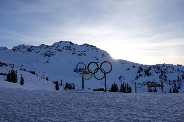 Februárban itt az „utazós” olimpia